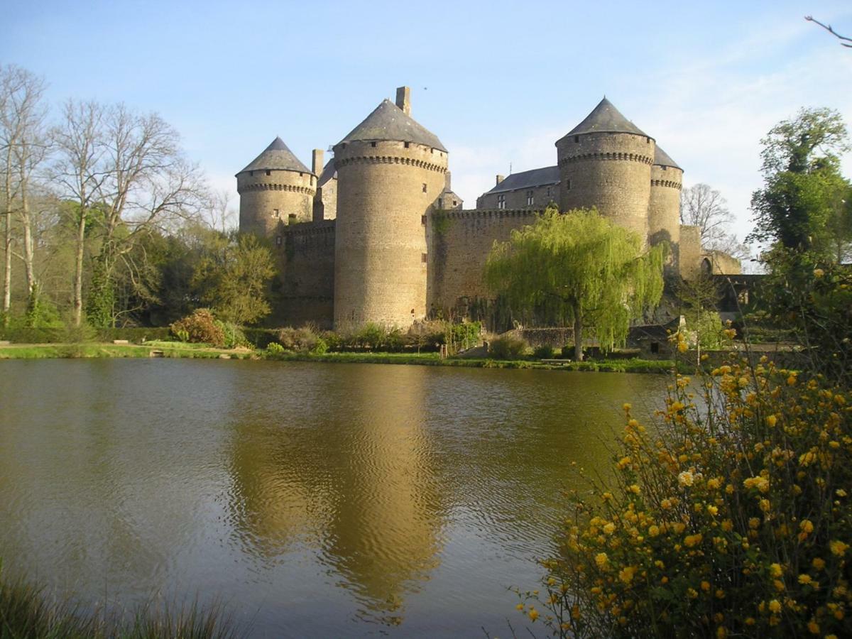 Chambres D'Hotes La Belle Taille Lassay-les-Chateaux Luaran gambar