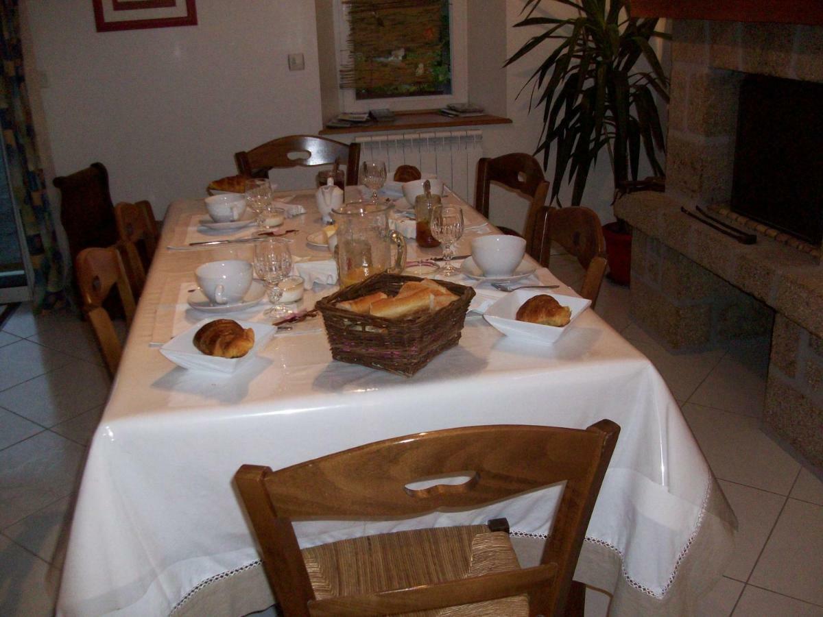 Chambres D'Hotes La Belle Taille Lassay-les-Chateaux Luaran gambar